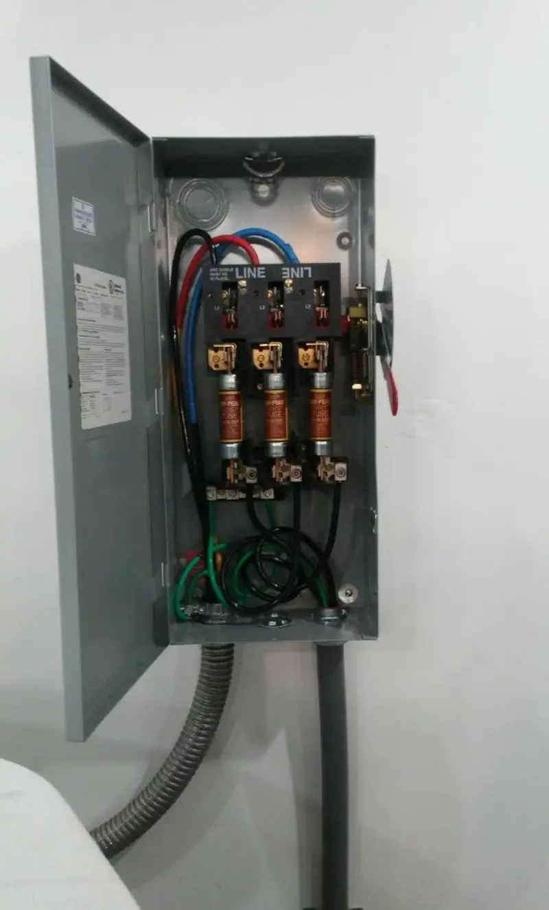 Three-phase disconnect switch installed for Smoke Detector Installation in Middlesex